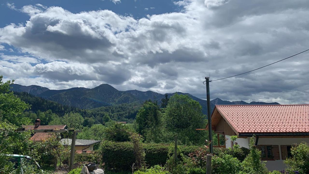 Apartment With A Stunning View Of The Alps - Wohnung Mit Atemberaubenden Blick Auf Die Alpen Фишбахау Екстериор снимка