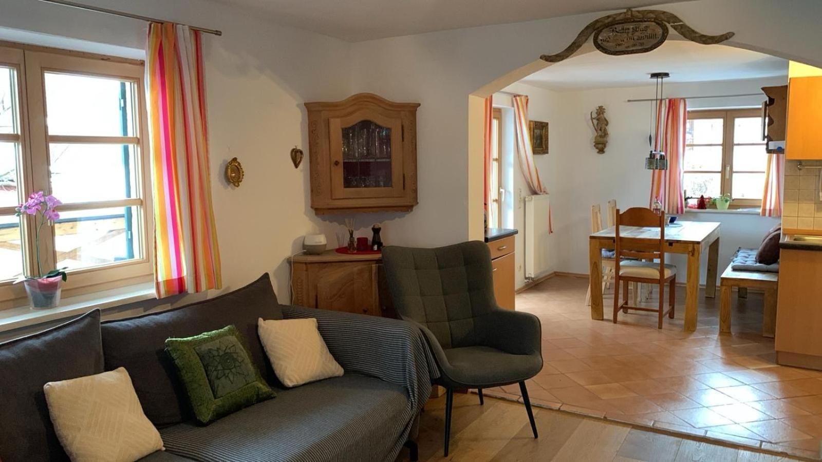 Apartment With A Stunning View Of The Alps - Wohnung Mit Atemberaubenden Blick Auf Die Alpen Фишбахау Екстериор снимка